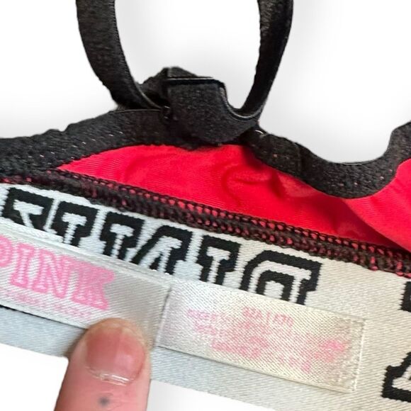 PINK VICTORIA’S SECRET Women’s Red Black Logo Band Wear Everywhere Wireless Ligh - Picture 3 of 5